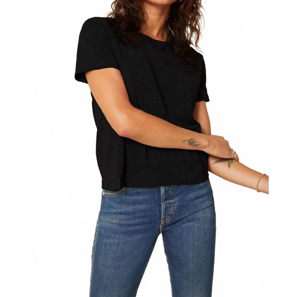 NEW AMO twist crewneck tee in black